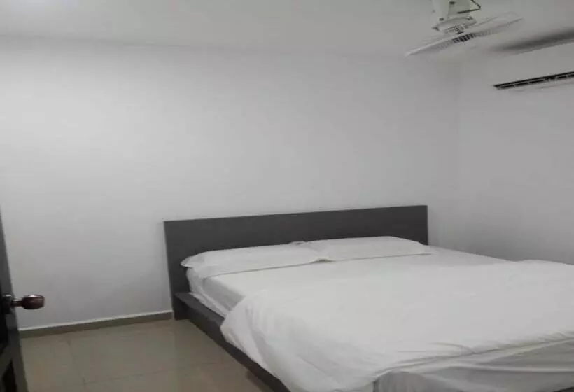 Hotelli Oyo 90953 Song 99
