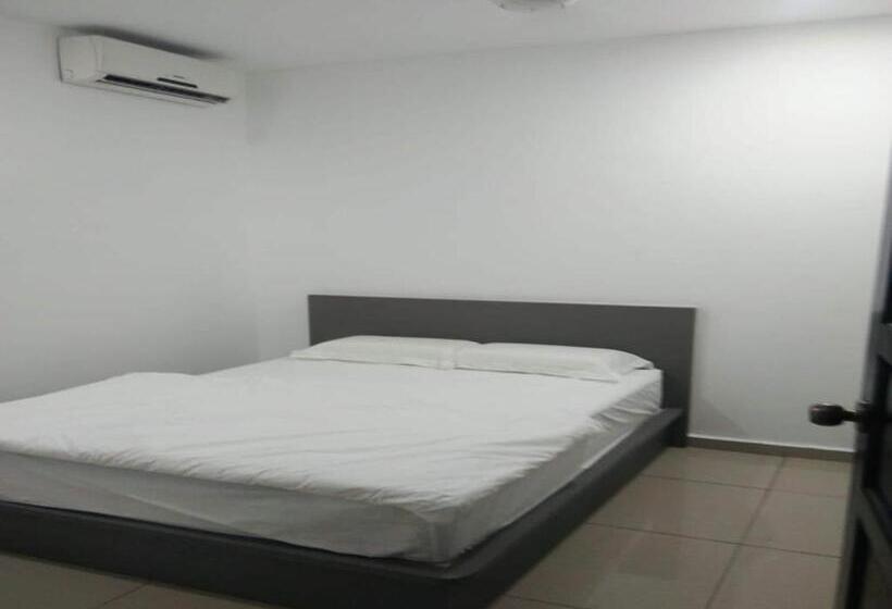 Hotel Oyo 90953 Song 99