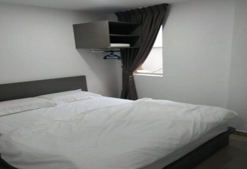 Hotel Oyo 90953 Song 99