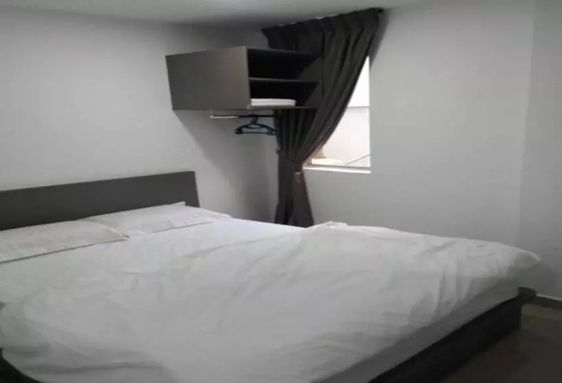 Hotelli Oyo 90953 Song 99