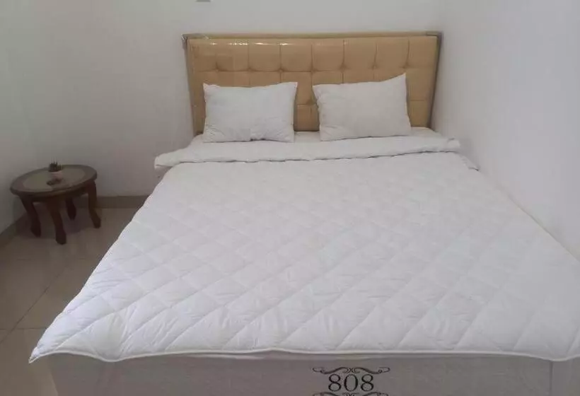 Hotelli Oyo 93820 Salma Homestay Syariah