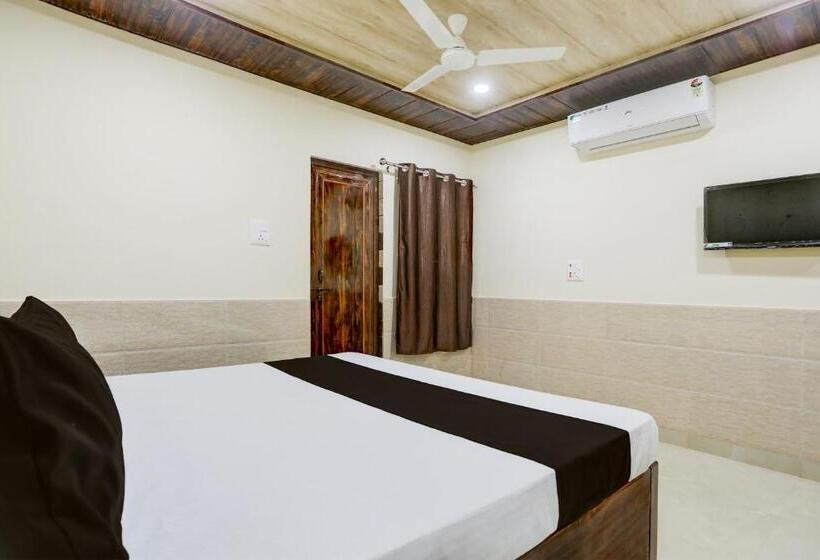 Super Hotel O Varanasi Near Banaras Junction