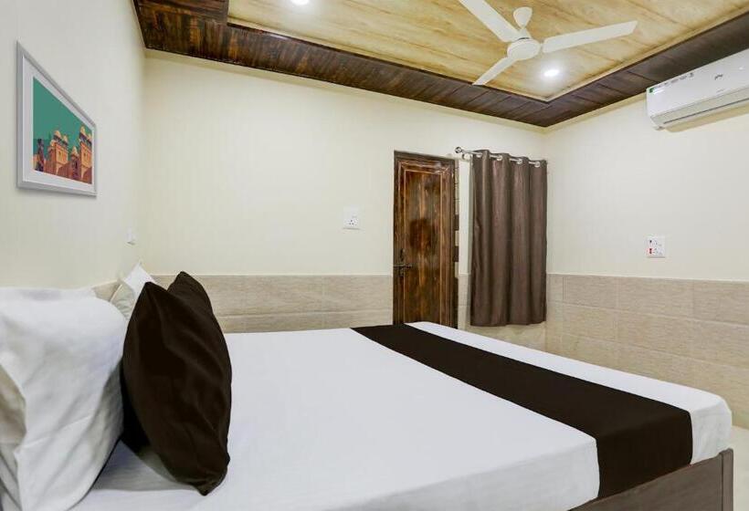 Super Hotel O Varanasi Near Banaras Junction