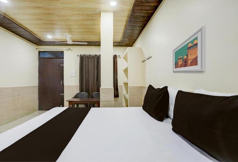 Super Hotel O Varanasi Near Banaras Junction