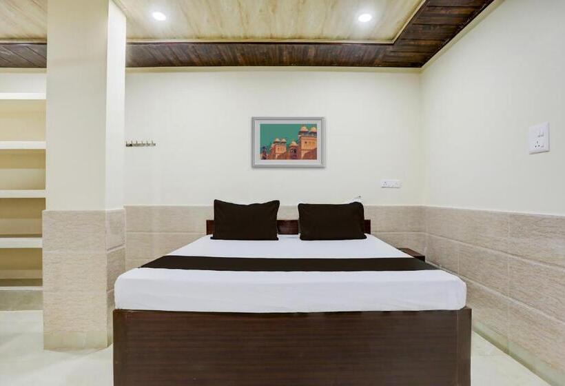 Super Hotel O Varanasi Near Banaras Junction