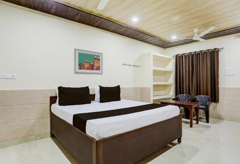 Super Hotel O Varanasi Near Banaras Junction