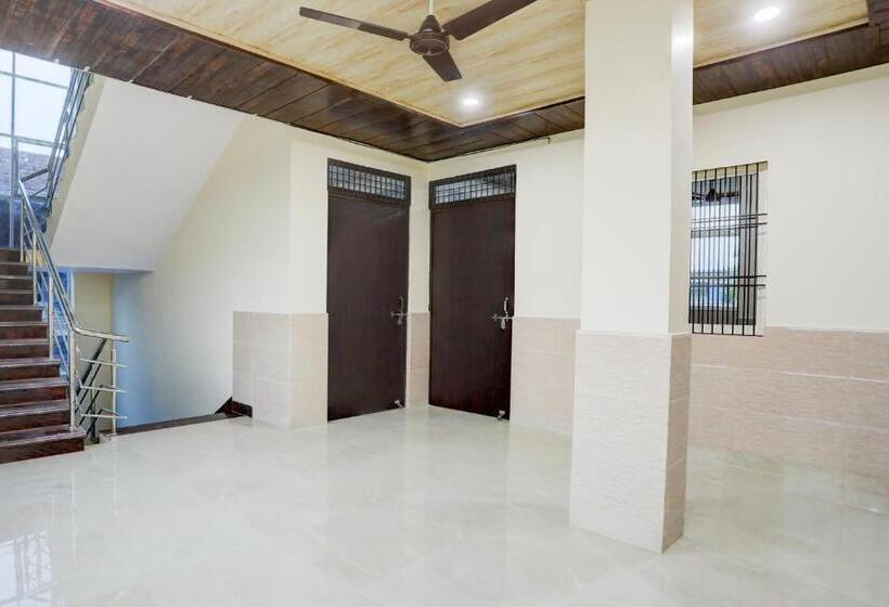 Super Hotel O Varanasi Near Banaras Junction