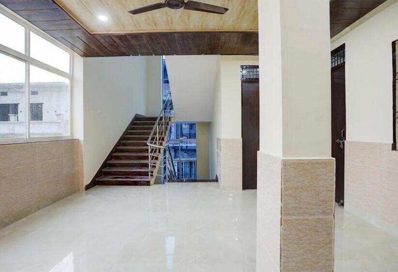 Super Hotel O Varanasi Near Banaras Junction