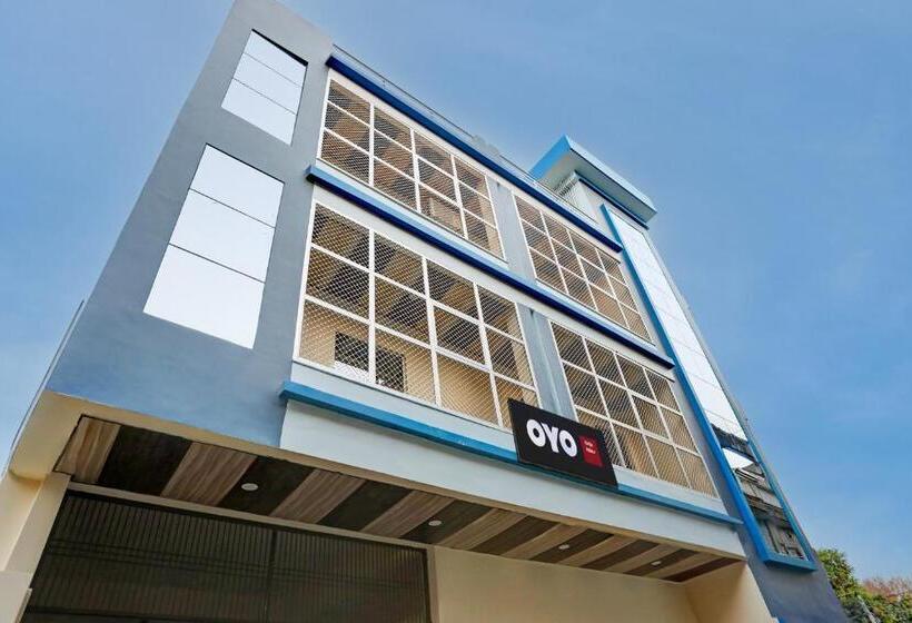 Super Hotel O Varanasi Near Banaras Junction