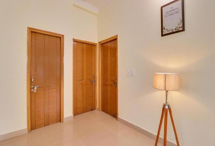 Отель O Sky Inn Residency