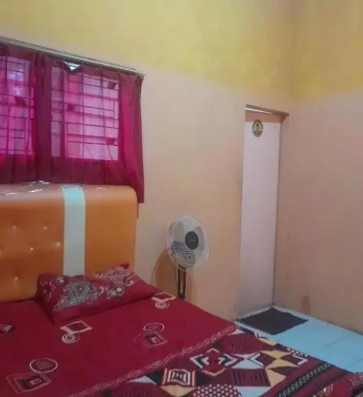 ホテル Spot On 93852 Fermansio Homestay 2