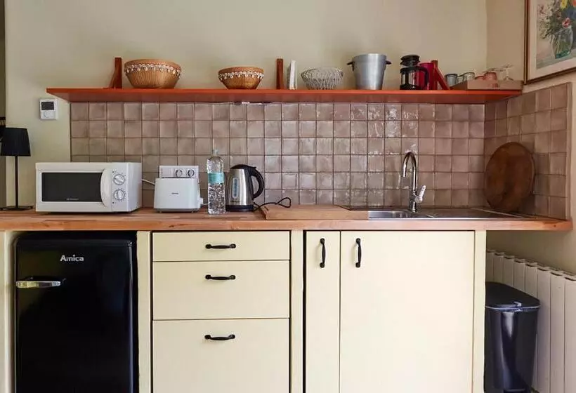 Majatalo Cap De Creus : Bungalow, Jardin Y Vista Al Mar