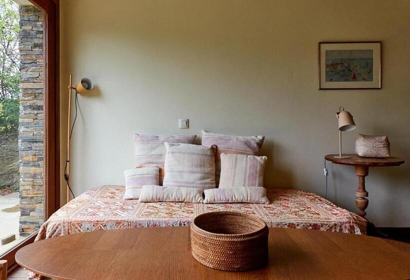 ペンション Cap De Creus : Bungalow, Jardin Y Vista Al Mar