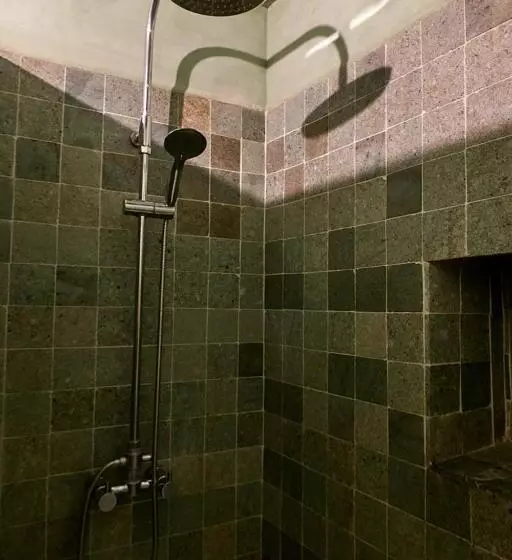 Majatalo Cap De Creus : Bungalow, Jardin Y Vista Al Mar