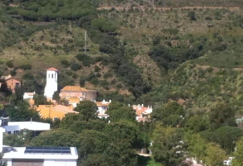 ペンション Cap De Creus : Bungalow, Jardin Y Vista Al Mar
