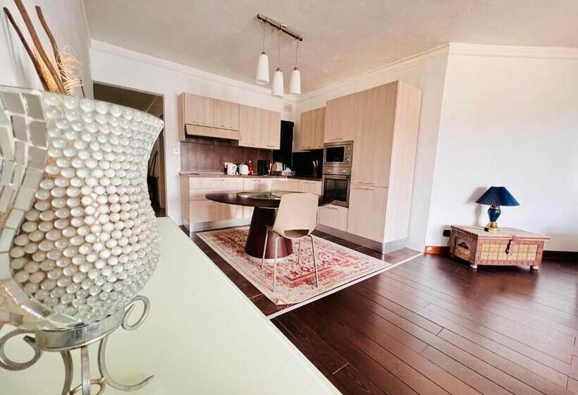 پانسیون Room 1 Salina Seaview Retreat