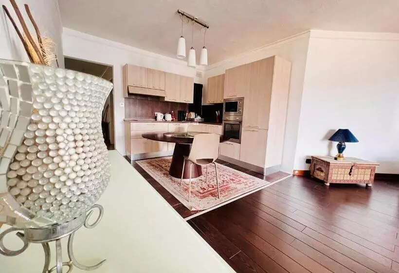 پانسیون Room 1 Salina Seaview Retreat