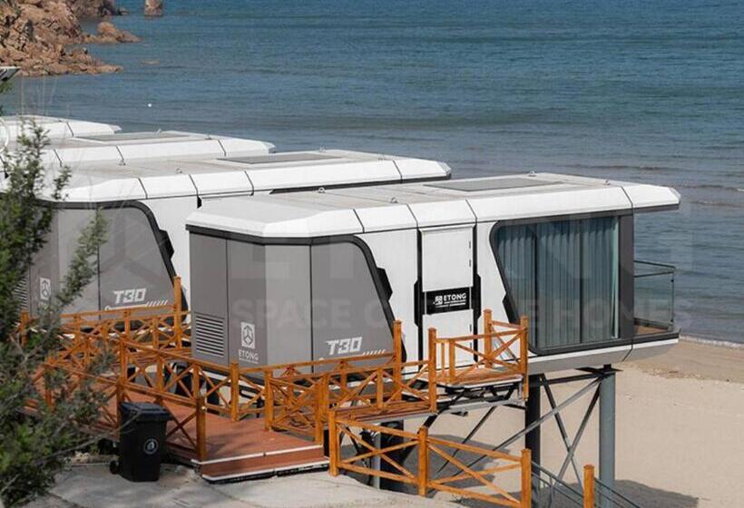 هاستل Kosmo Montenegro