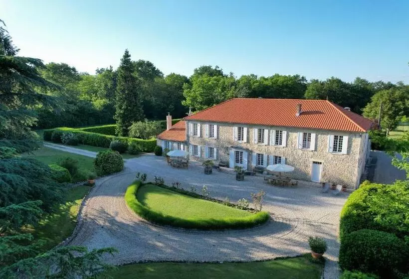 Aamiaismajoitus (B&B) Domaine De Laguneaussan