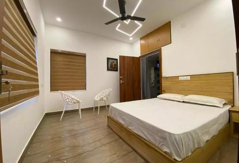 Aamiaismajoitus (B&B) Grandstaykannur