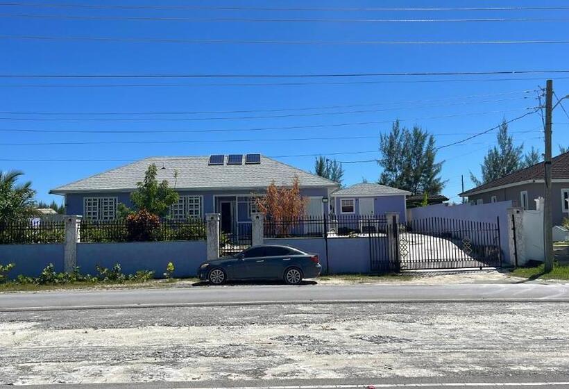 Bed and Breakfast Sanandros Airbnb