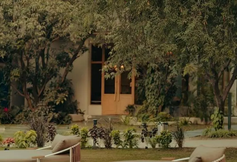 Giovanni Village Resort