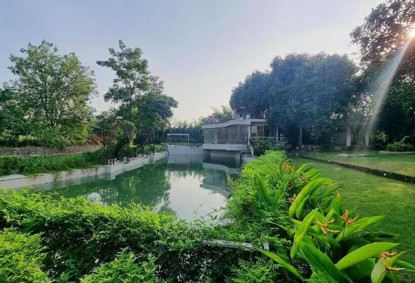 Giovanni Village Resort