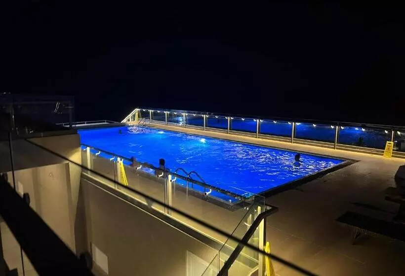Grand Sri Lounge   Ocean Breeze Hotel Residents