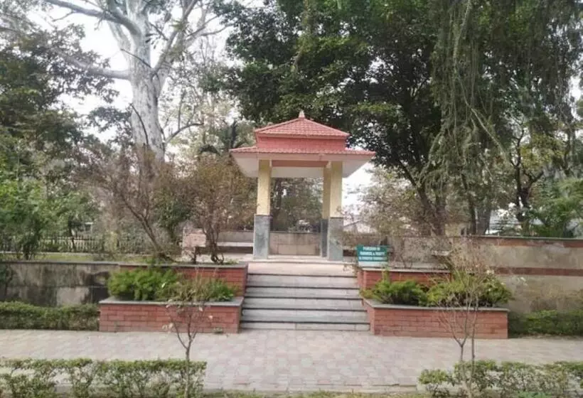 Hotel Broadway Patnitop