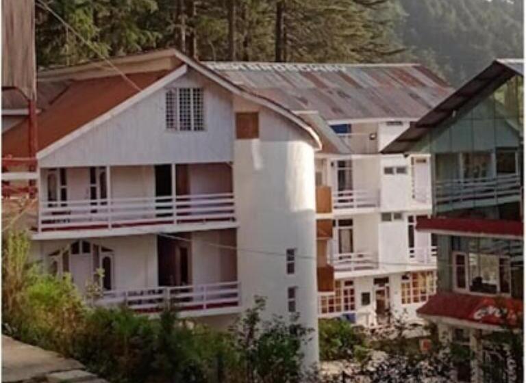 Hotel Broadway Patnitop