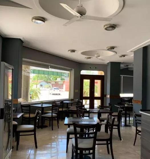 Hotelli Nuevo Trento