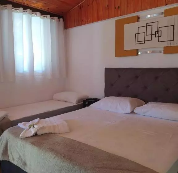 ホテル Pousada Irmãos Oliveira