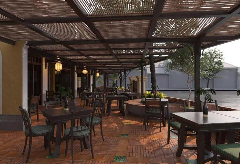 هتل The Signature Hoi An