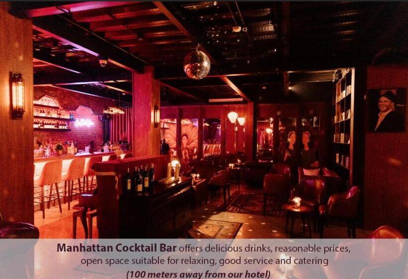 مُتل Hồng Châu