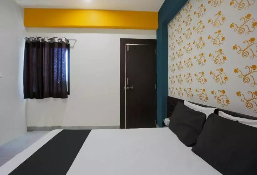 Oyo Hotel Lucky