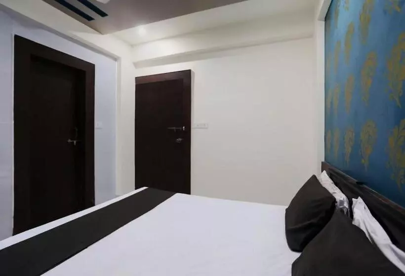 Oyo Hotel Lucky