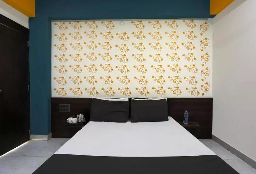 Oyo Hotel Lucky