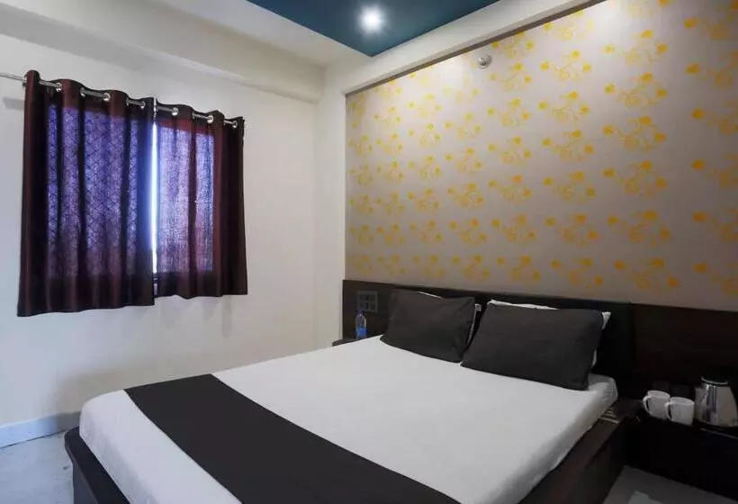 Oyo Hotel Lucky
