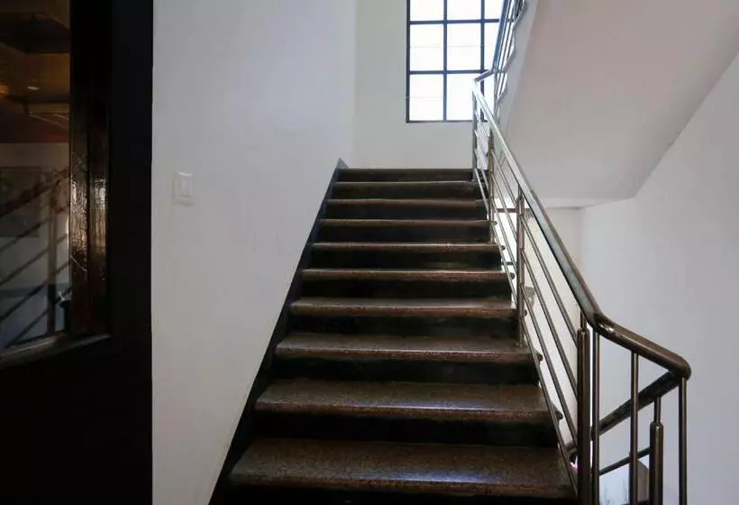Oyo Hotel Lucky