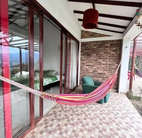 ペンション Alojamiento El Paraiso Glamping