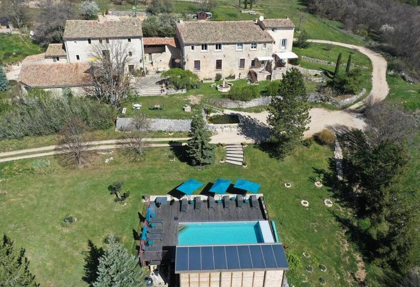 Пансион Domaine De Piedmoure, Gîte Parme 2 Chambres, Piscine, Terrasse Privée