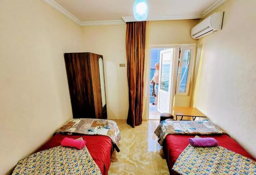 پانسیون Guest House Nona