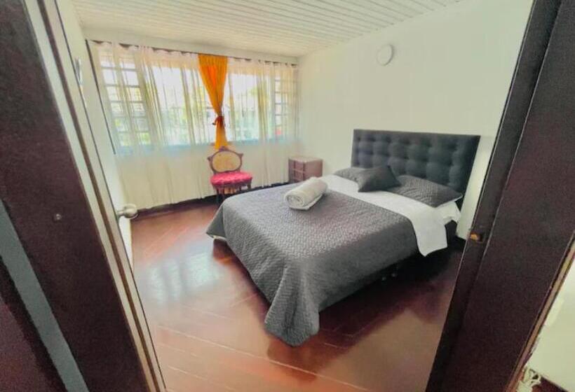 پانسیون Habitación Amplia En Bogota
