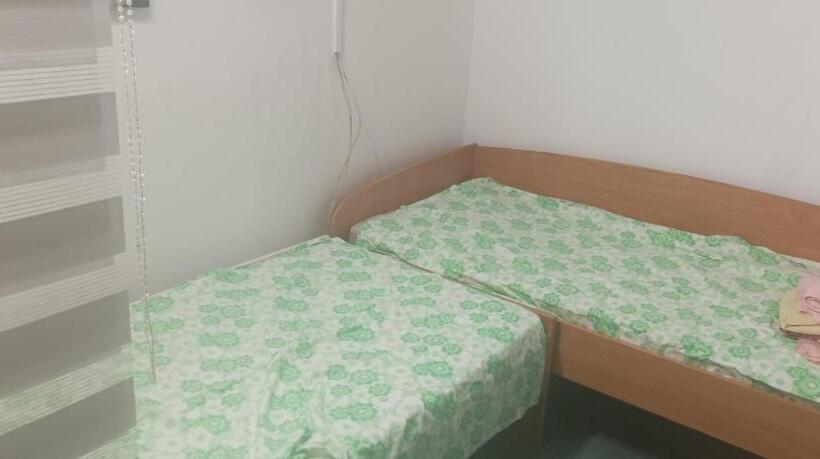 پانسیون Janjak