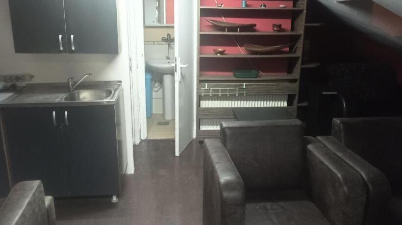 پانسیون Janjak