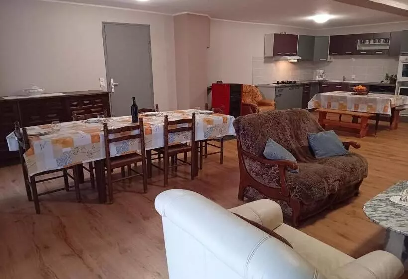 Majatalo La Bergerie De Lavernhe