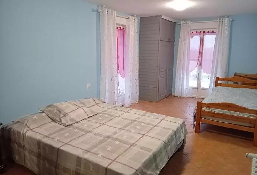 Majatalo La Bergerie De Lavernhe