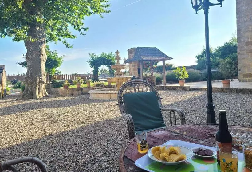 ペンション Les Dépendances Du Château