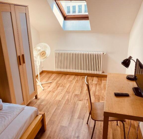 بنسيون Stay Inn Central Station