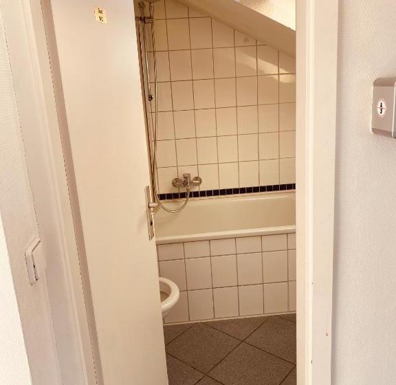 بنسيون Stay Inn Central Station